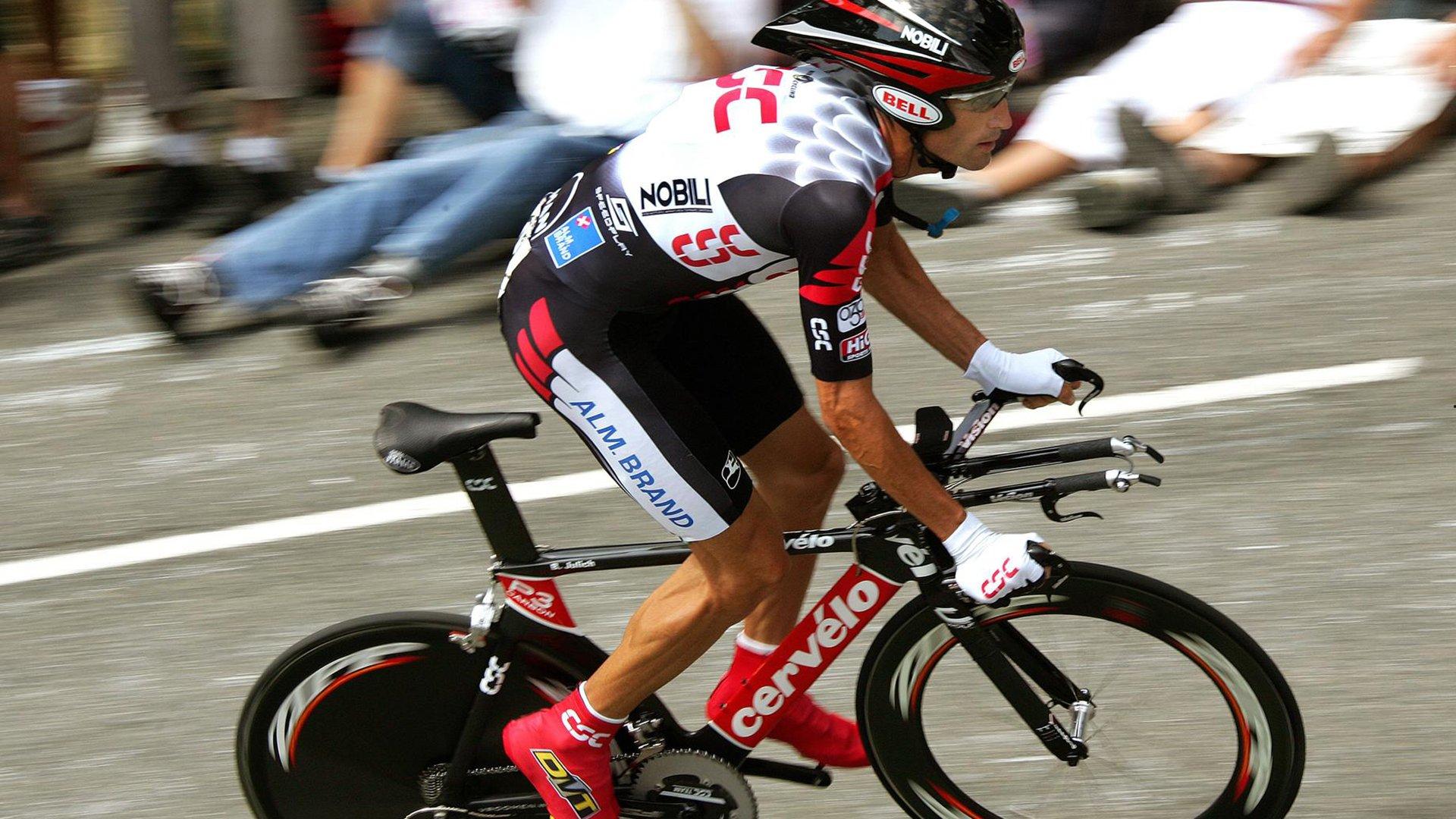 河南队陷入财务困境,媒体人曝球队已一个月未发工资